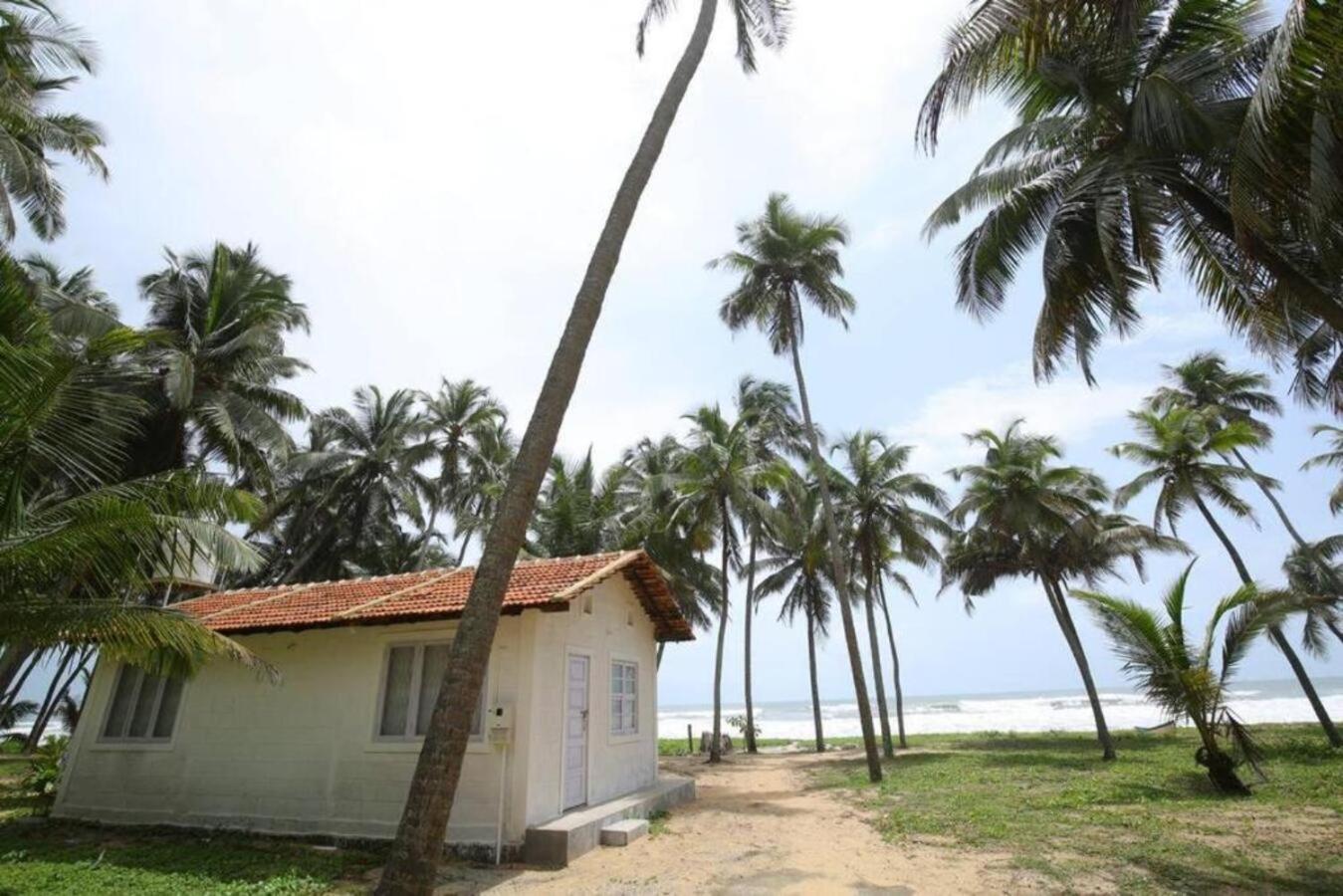 Gb Beach House Udupi Kültér fotó